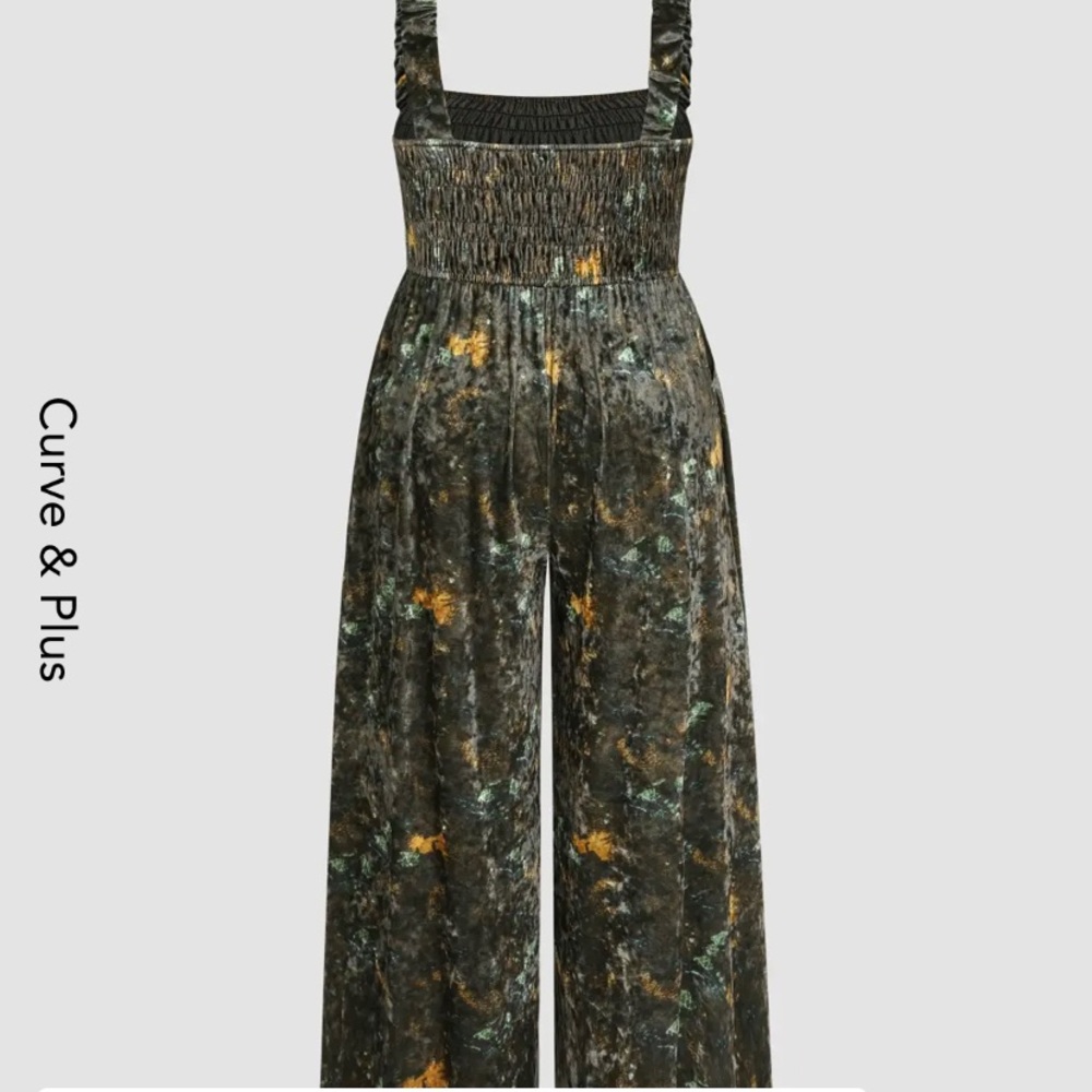 Cider Jump suit (new) never used. See measurements and size in pictures